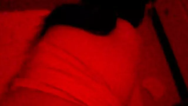 热点问题技术，可以帮助你钻 印度村庄的女孩性别的视频
