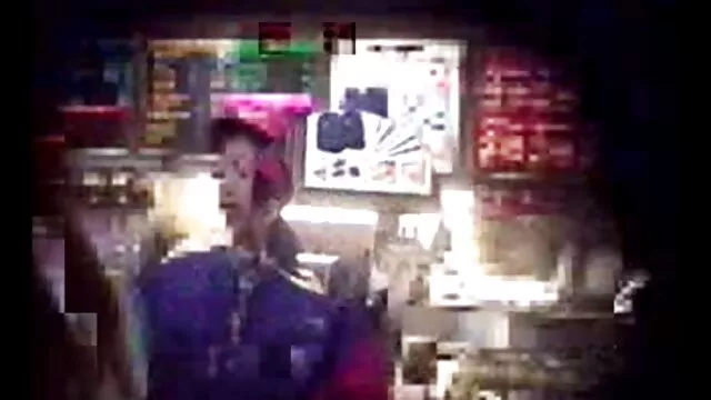 公主的妻子让黑色的妻子给她的丈夫 妈妈和儿子独自在家色情