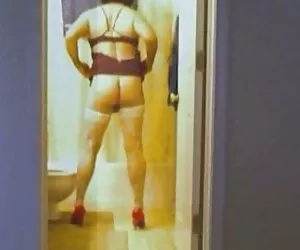 夫人dom束缚你的屁股，等待纪律 俄罗斯自制的性别视频