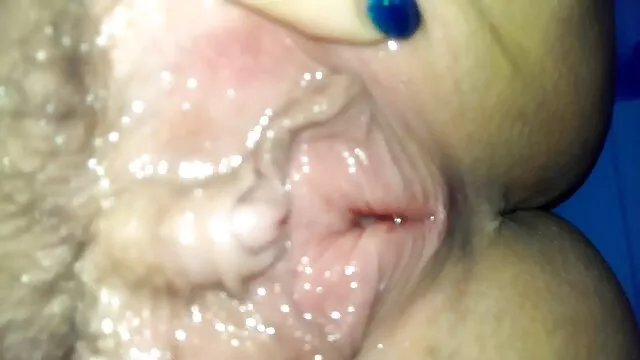 铸造一个金发碧眼的女孩第一 奶奶家色情