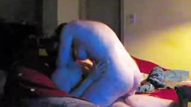 妈妈的妹妹做爱。 家庭萨克斯视频