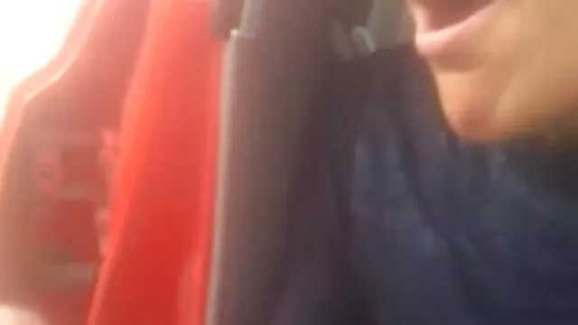 屁股的英国后骑自行车让青少年暨很难 村性别第一次