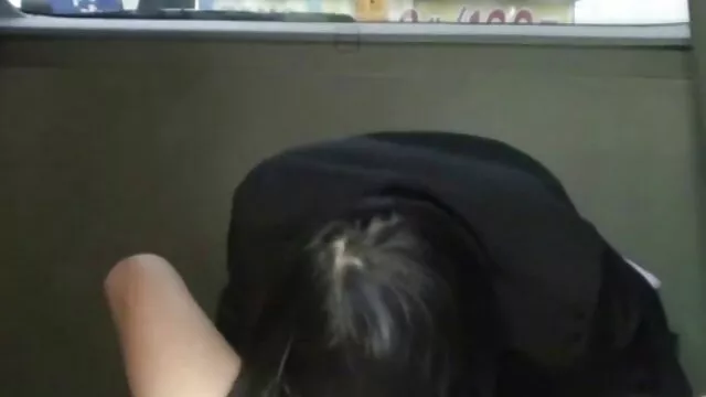 女孩，大奶，珍娜斯宾塞为她的屁股像一块石头 偷窥家庭色情
