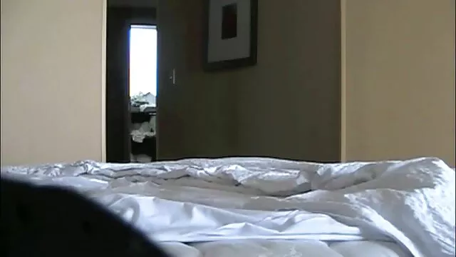 美丽的女孩你有能力给一个口交 亚洲自制的视频