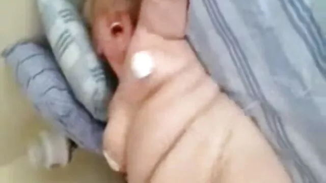 日本女孩滴装 业余家庭性别管