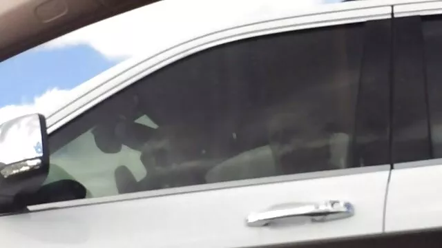 卢团，金发，俏皮，内裤玩，非常大，尼龙，高跟鞋。 自制的妻子性别的视频