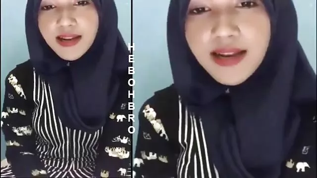 金发女郎传播腿丝袜。 自制的色情妈妈