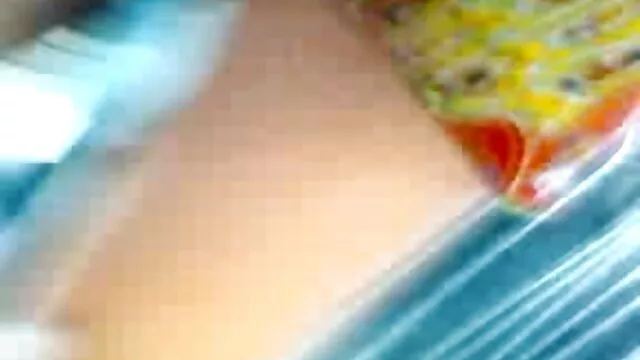 我们三个在酒店 性别在家里的色情片